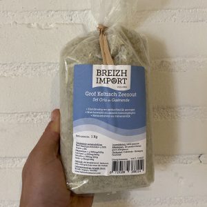 Het zout dat ik gebruik ' Keltisch Zout met alle mineralen er nog in " 1000gr ( Voorsturen is enkel met Broodbox of bij het afhalen van je brood